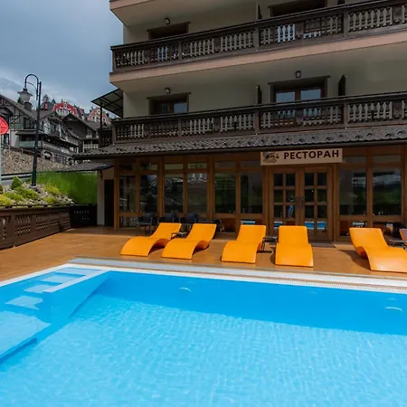 Ganz & Hotel