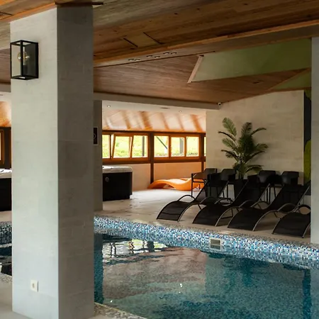 Ganz & Hotel 4*