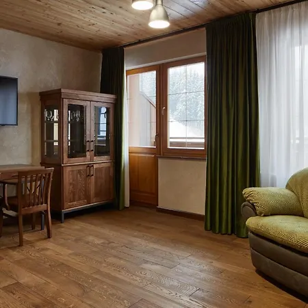 Ganz & Hotel 4*