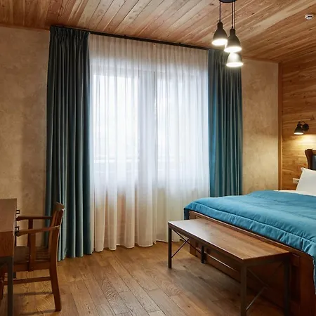 Ganz & Hotell
