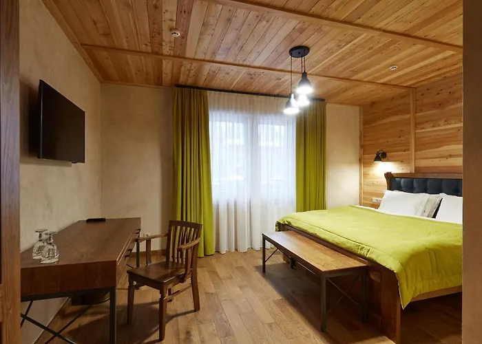 Hotel Ganz & 4*