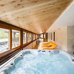 Hotel Ganz & 4*