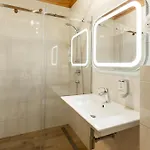 Ganz & Hotel 4*